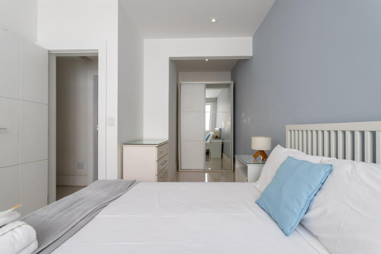 Belo Em Copacabana - Uma Quadra Da Praia- Sl1001 Z2 Apartamento *